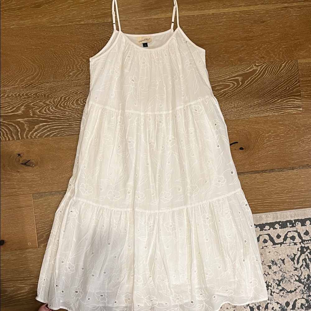 Universal Thread Ivory Embroidered Blouse